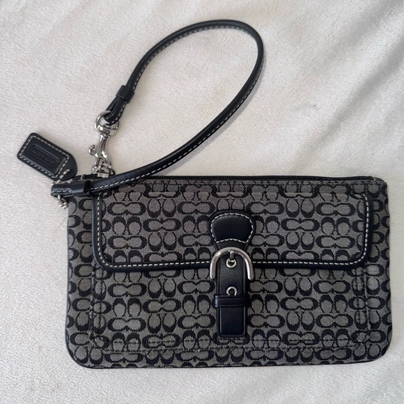 ‼️SOLD‼️Authentic Vintage Coach Soho Mini Black and Gray Logo Wristlet - Picture 7 of 13